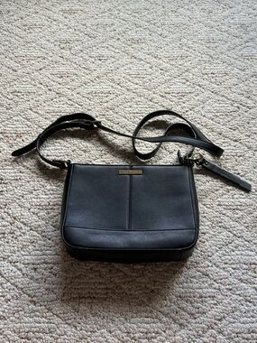 FRYE AND CO. Black Leather Crossbody Bag